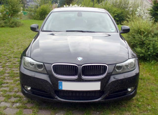 Kontrolki BMW E90 - co oznaczają i jak uniknąć poważnych usterek Kontrolki BMW E90 - co oznaczają i jak uniknąć poważnych usterek