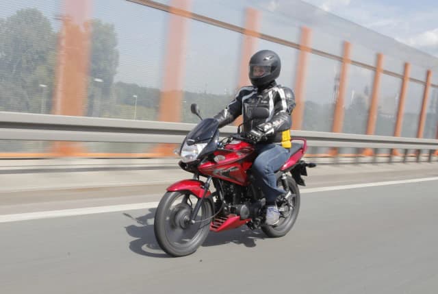 Czy po autostradzie można jechać motocyklem? Przepisy i bezpieczeństwo Czy po autostradzie można jechać motocyklem? Przepisy i bezpieczeństwo