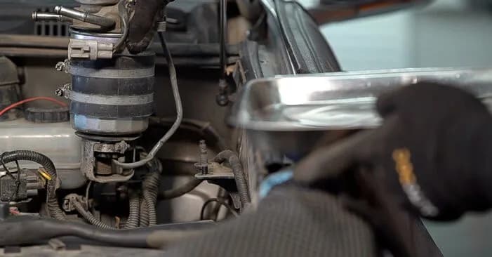 Gdzie jest filtr paliwa w Toyota Avensis T25 benzyna – kluczowe informacje Gdzie jest filtr paliwa w Toyota Avensis T25 benzyna – kluczowe informacje