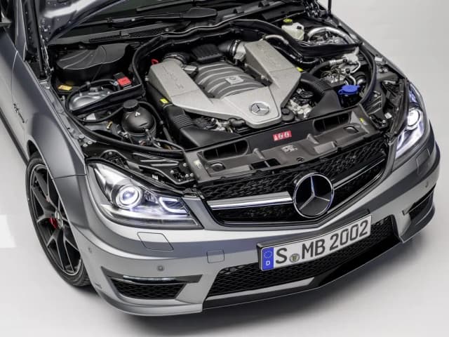 Mercedes W204 jaki silnik do gazu - uniknij kosztownych błędów Mercedes W204 jaki silnik do gazu - uniknij kosztownych błędów