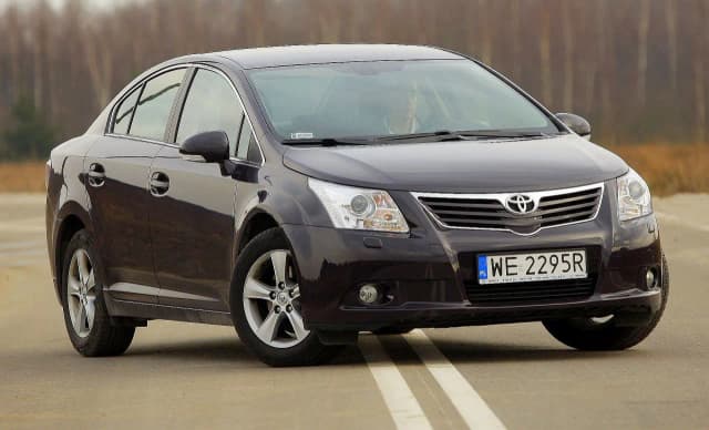 Toyota Avensis jaki silnik wybrać? Porównanie i opinie kierowców Toyota Avensis jaki silnik wybrać? Porównanie i opinie kierowców