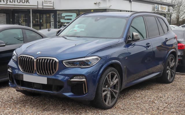 BMW X5 F15 - pełne informacje o specyfikacji i osiągach SUV-a BMW X5 F15 - pełne informacje o specyfikacji i osiągach SUV-a