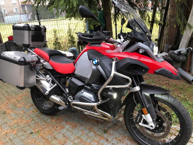 Najlepsze motocykle BMW 1200: porównanie modeli i ich cech Najlepsze motocykle BMW 1200: porównanie modeli i ich cech